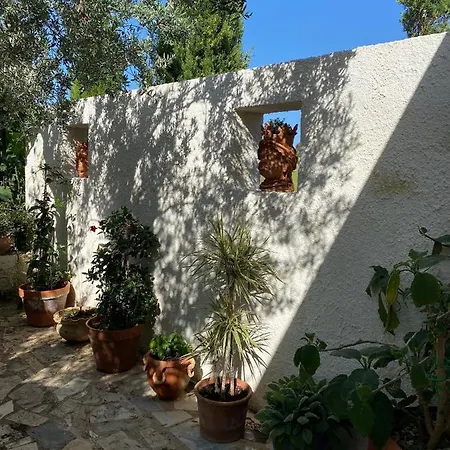 Casa Khalesa Bed & Breakfast